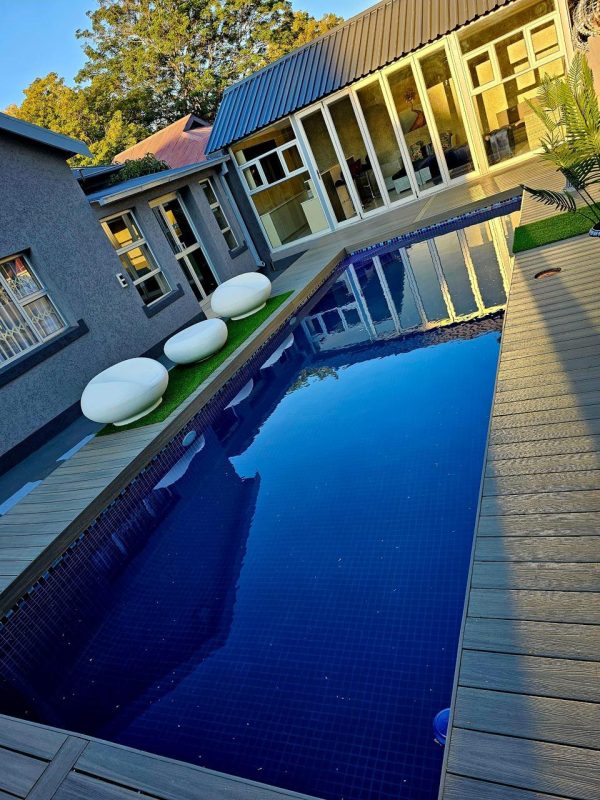 WhatsApp Image 2025-10-13 at 23.03.56 Two Seater Bubble Set