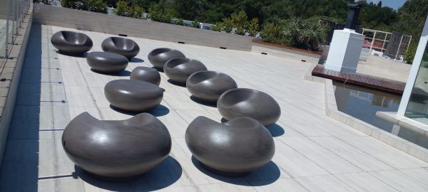 f6c4d6e0-53c2-421f-861c-1c8bddba3c37 8 Seater Bubble Set